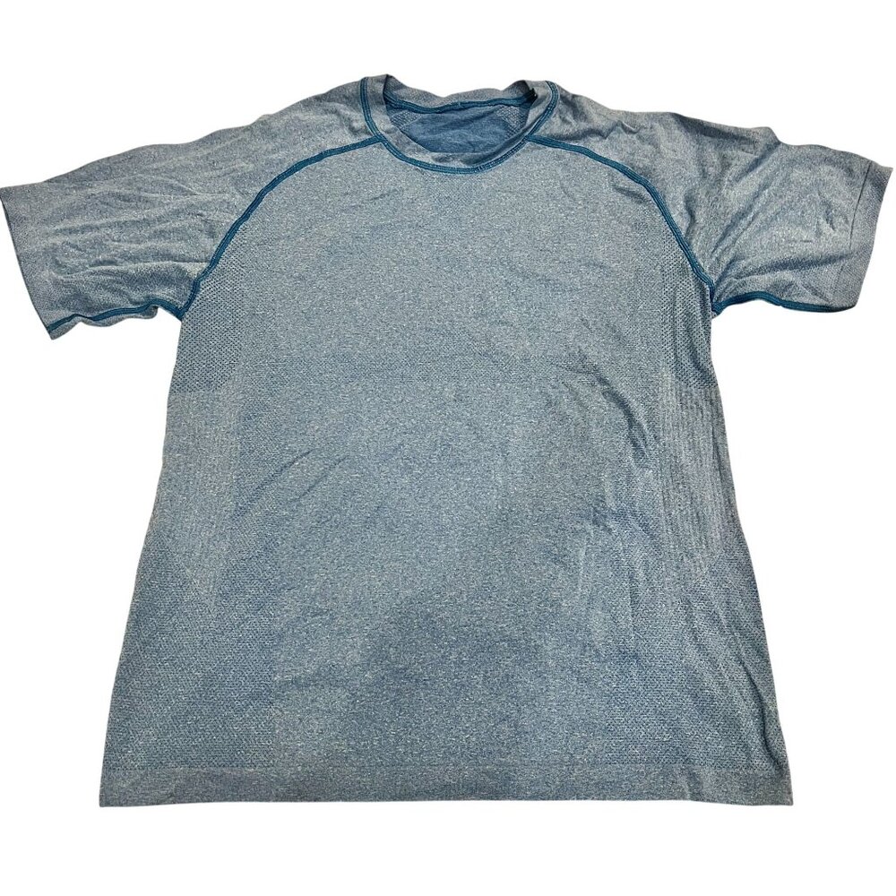 Men's Light Blue Lululemon Short Sleeve Shirt Size Small
